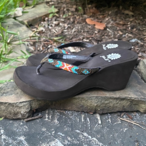 Yellow Box Tribe Turquoise Brown Orange Beaded 2” Wedge Sandal’s Size 7 … - Picture 1 of 8